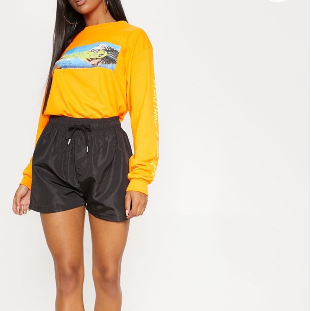 Pretty Little Thing Black Shell Short (NWT)